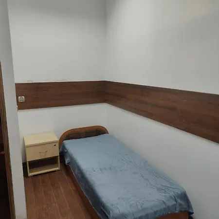 Juliusz Slowacki 6 アパート *